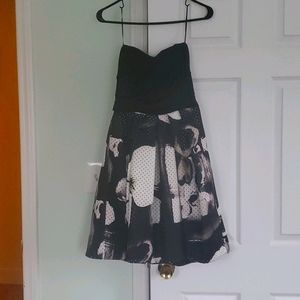 NWT Coctail dress, floral abstract print